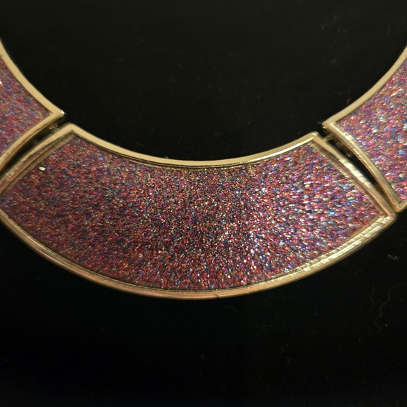 Elegant Pink and Gold Women's Necklace - Picture 2 of 4